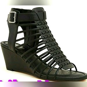 Gladiator short black sandals